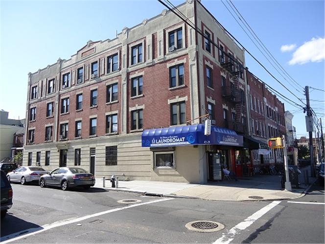 4318-25th-avenue.jpg 4318-25th-avenue.jpg