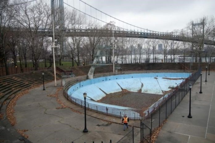 astoria-pool
