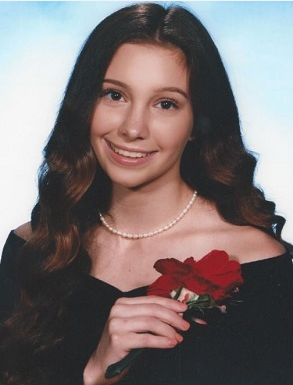 Municipal Credit Union names Leila Gomez of Astoria, Queens as the 2019 Louise DeBow Memorial Scholarship Winner. Photo courtesy of Municipal Credit Union.