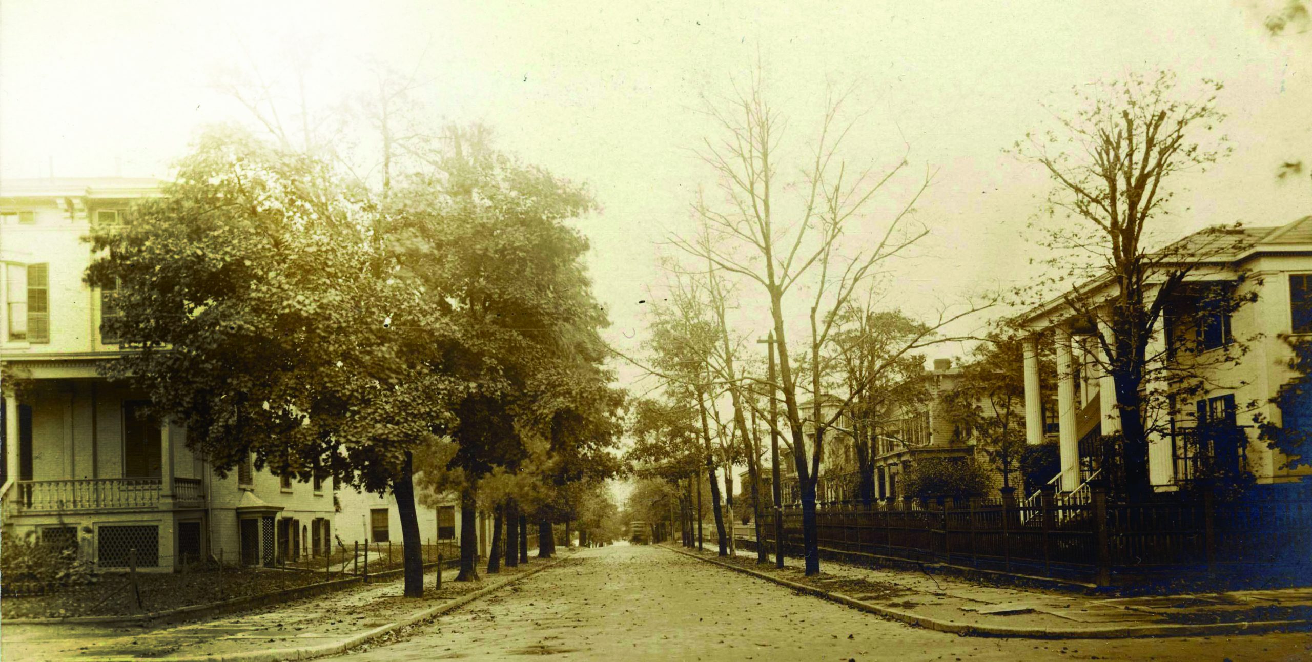 old-astoria-village-street-pano